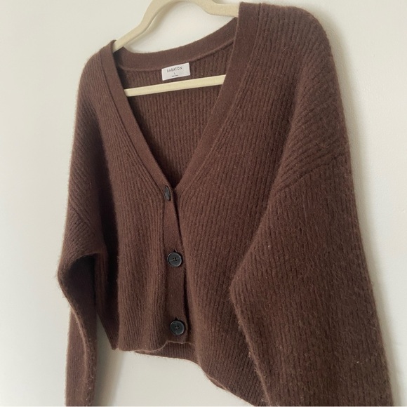 Aritzia Babaton Luxe Cashmere Canberra Cardigan in Coffee Bean Brown size Large - Picture 7 of 12